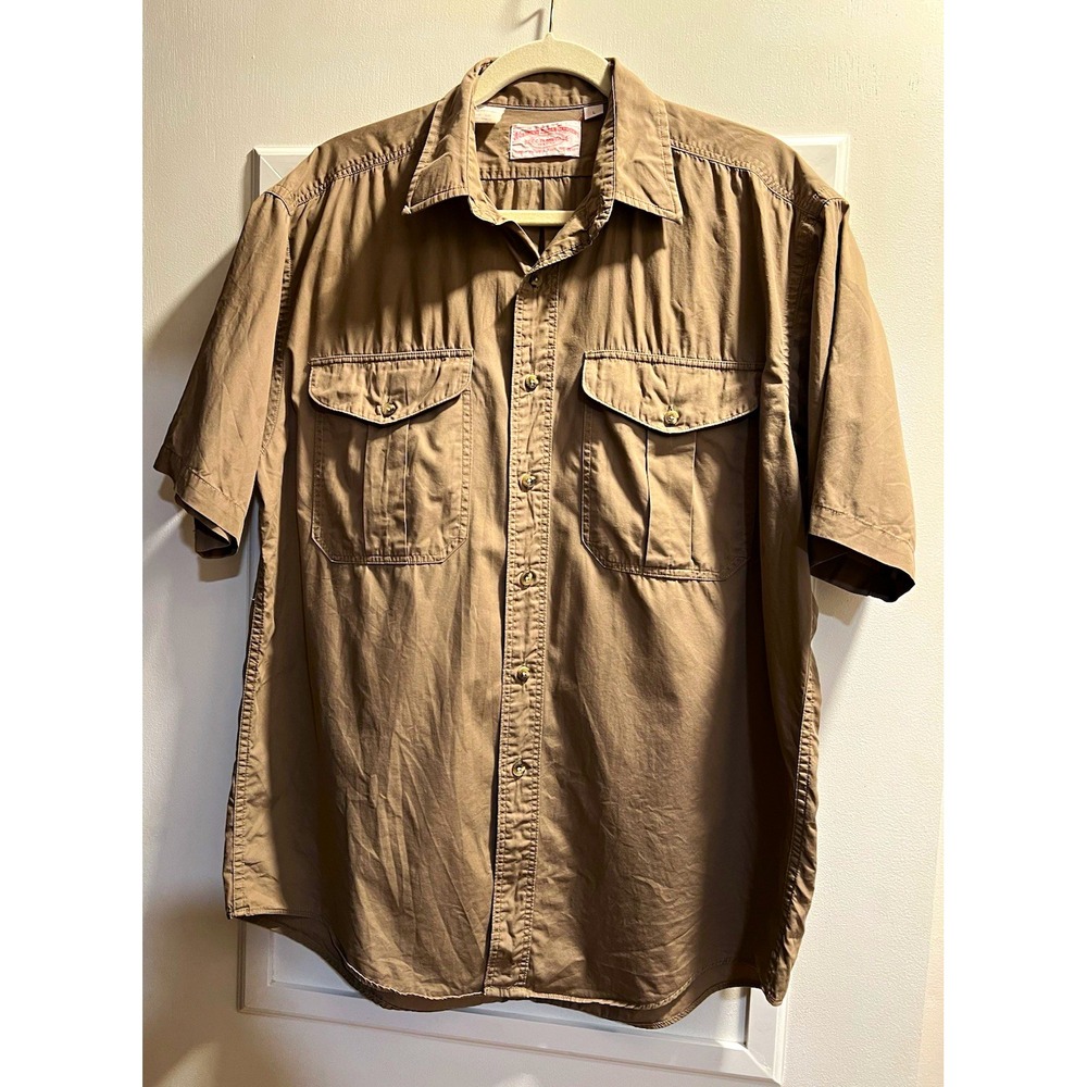 C.C. Filson Co. Men’s L Brown Short Sleeve Button-Up Shirt Pockets 48x29 Outdoor